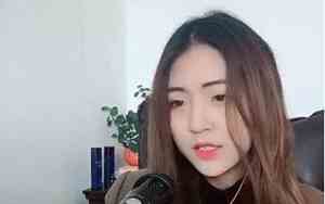 女生唱歌穿什么套装好听